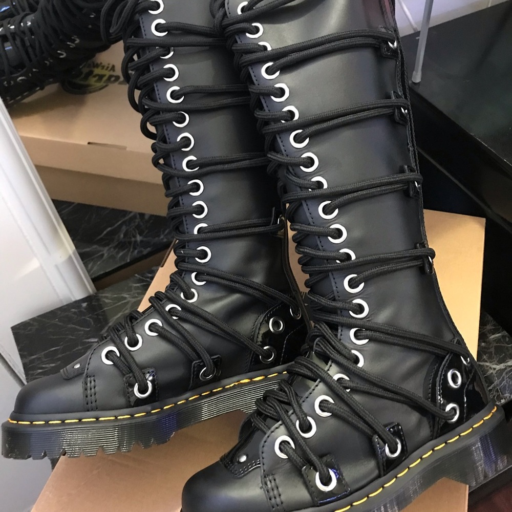 Dr. Martens DARIA 1B60 BEX